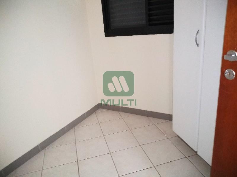 Apartamento à venda com 3 quartos, 120m² - Foto 16