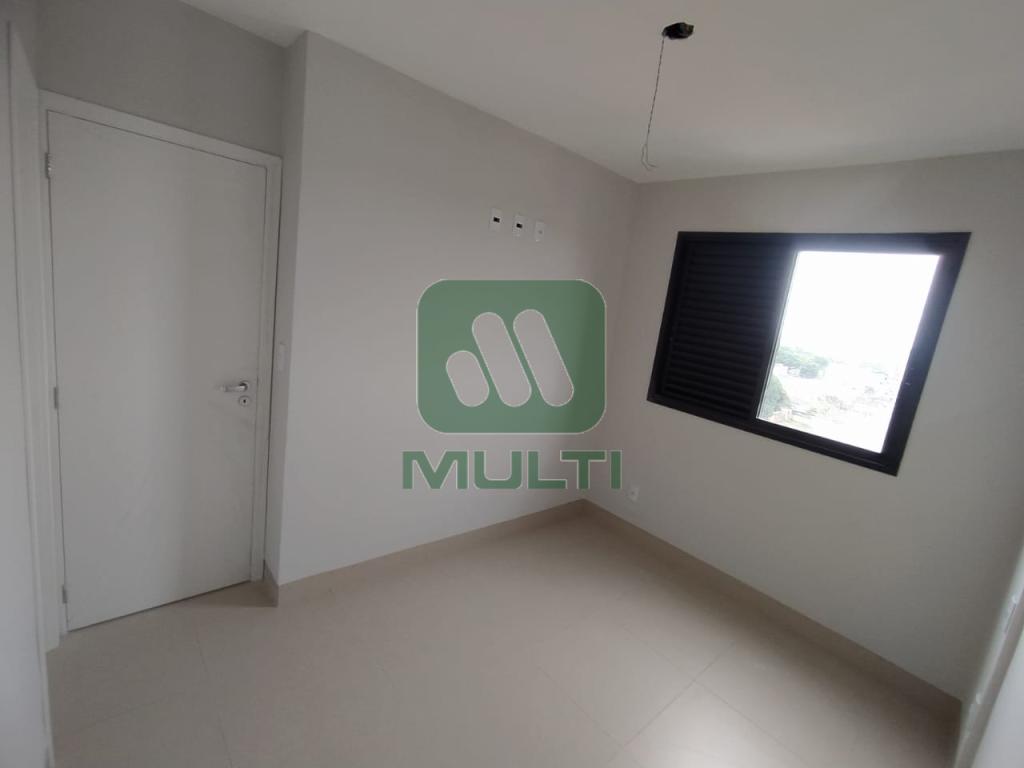 Apartamento à venda com 2 quartos, 66m² - Foto 8