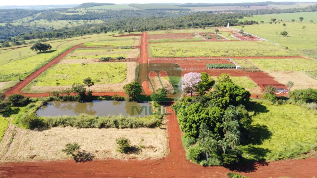 Fazenda à venda com 1 quarto, 2000m² - Foto 2