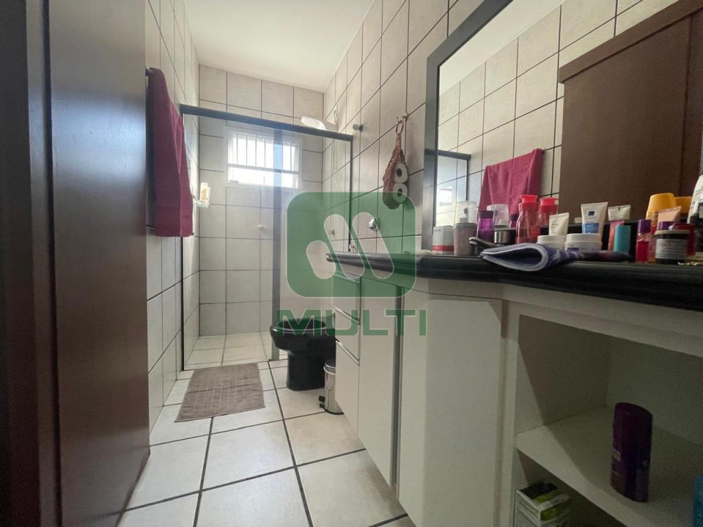 Casa à venda com 5 quartos, 128m² - Foto 11