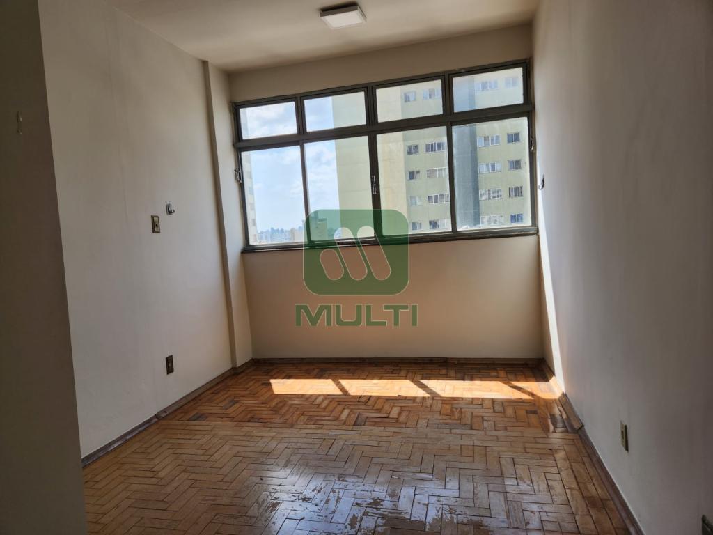 Apartamento à venda com 3 quartos, 148m² - Foto 1