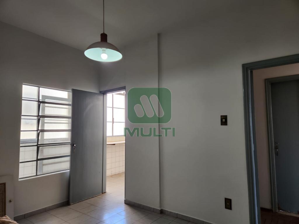 Apartamento à venda com 3 quartos, 148m² - Foto 5