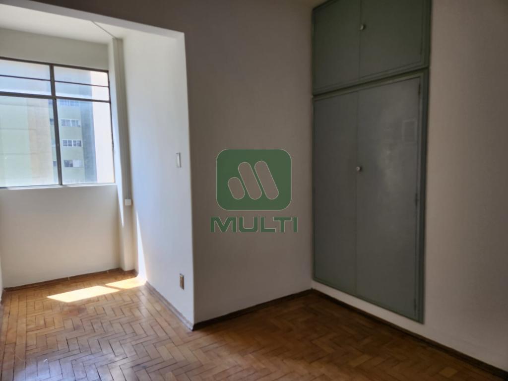 Apartamento à venda com 3 quartos, 148m² - Foto 14