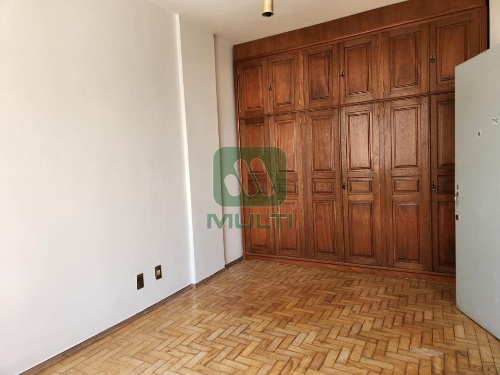 Apartamento à venda com 3 quartos, 148m² - Foto 15