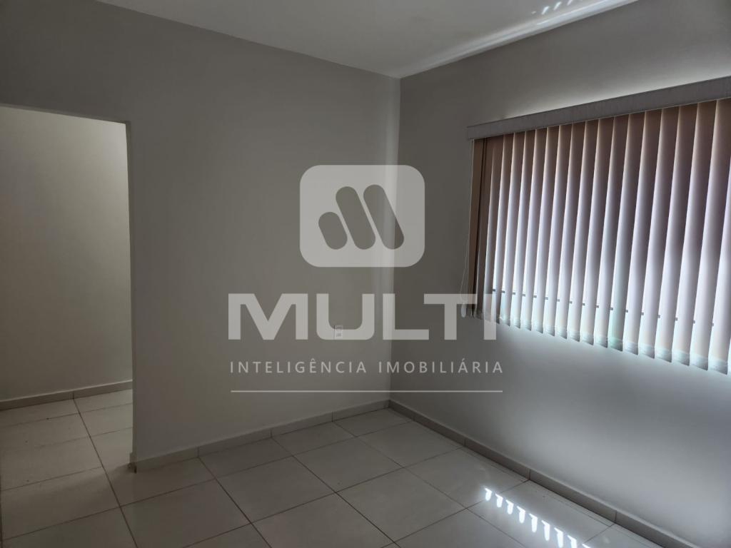 Casa à venda com 4 quartos, 200m² - Foto 14