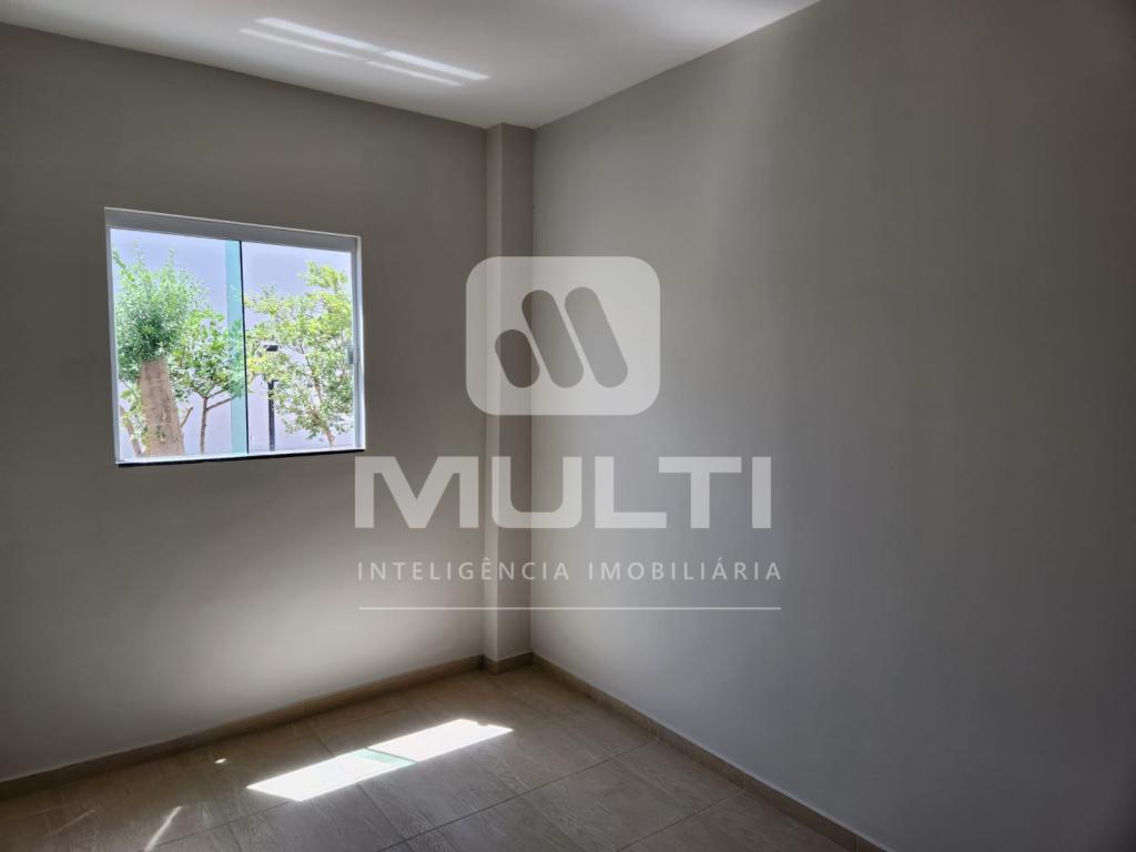 Casa à venda com 4 quartos, 200m² - Foto 16