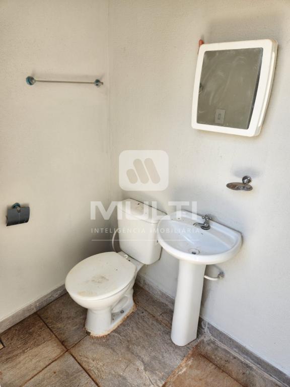 Casa à venda com 4 quartos, 200m² - Foto 22