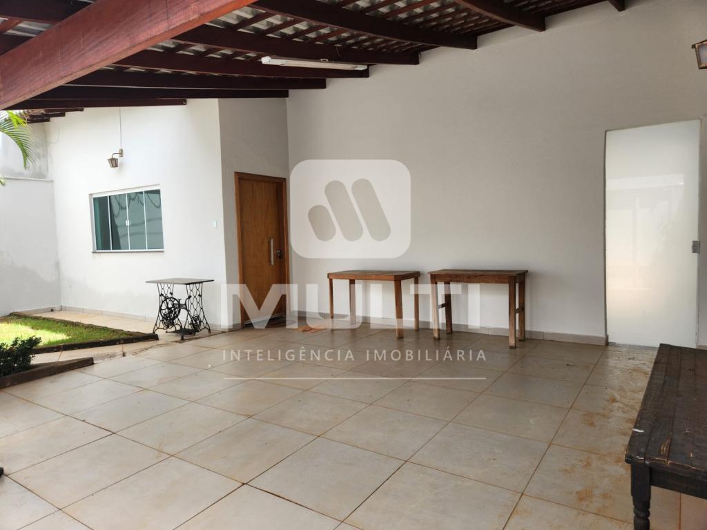 Casa à venda com 4 quartos, 200m² - Foto 32