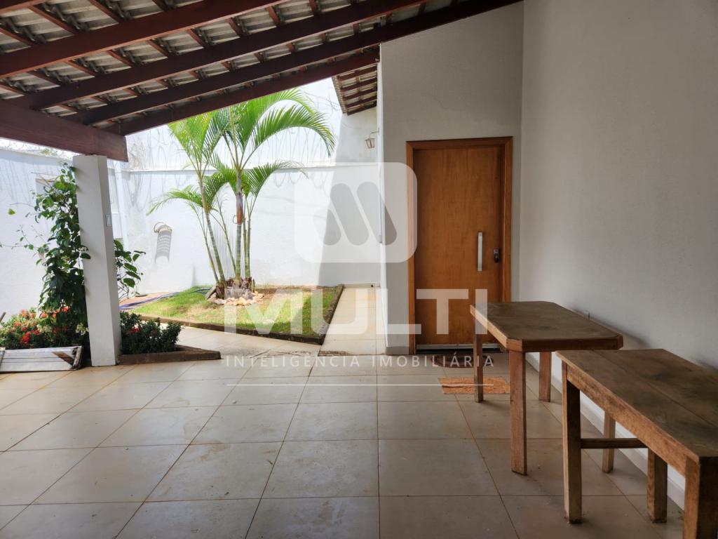 Casa à venda com 4 quartos, 200m² - Foto 33