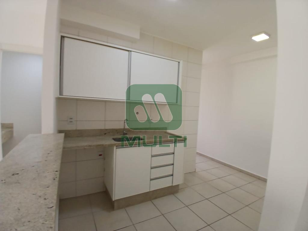 Apartamento à venda com 3 quartos, 110m² - Foto 5