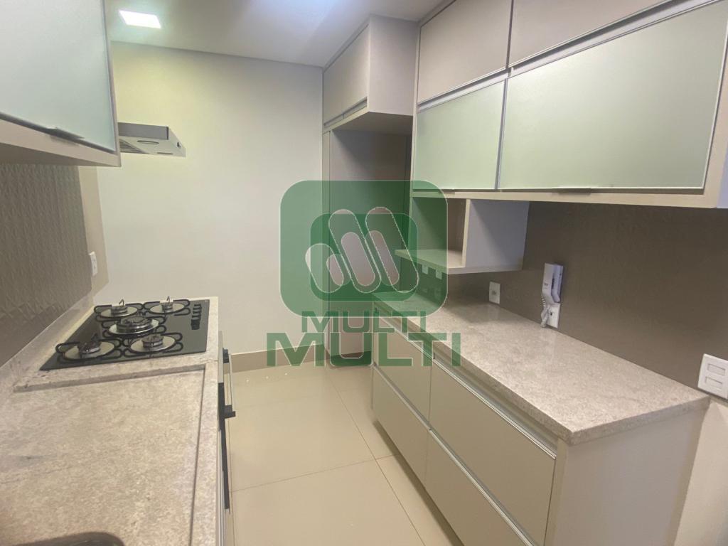 Apartamento à venda com 3 quartos, 109m² - Foto 8