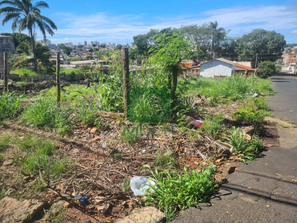 Loteamento e Condomínio à venda com 1 quarto, 1428m² - Foto 1