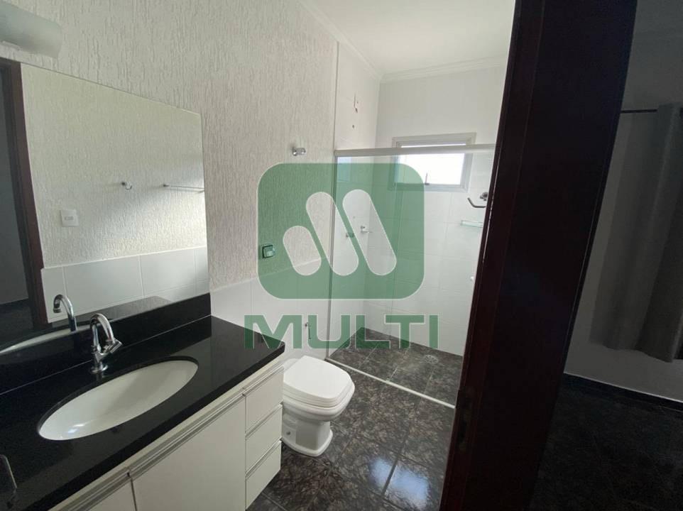 Apartamento à venda com 2 quartos, 64m² - Foto 3