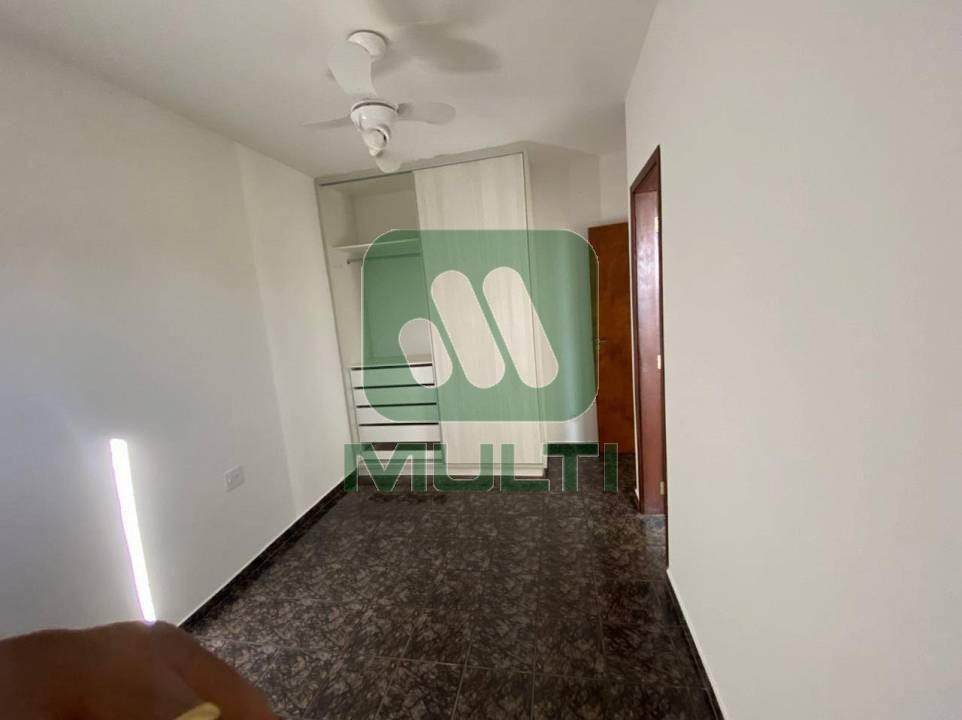 Apartamento à venda com 2 quartos, 64m² - Foto 10