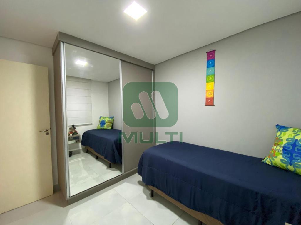 Apartamento à venda com 2 quartos, 55m² - Foto 15