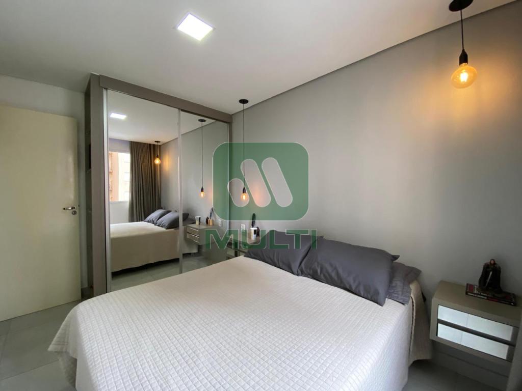 Apartamento à venda com 2 quartos, 55m² - Foto 19