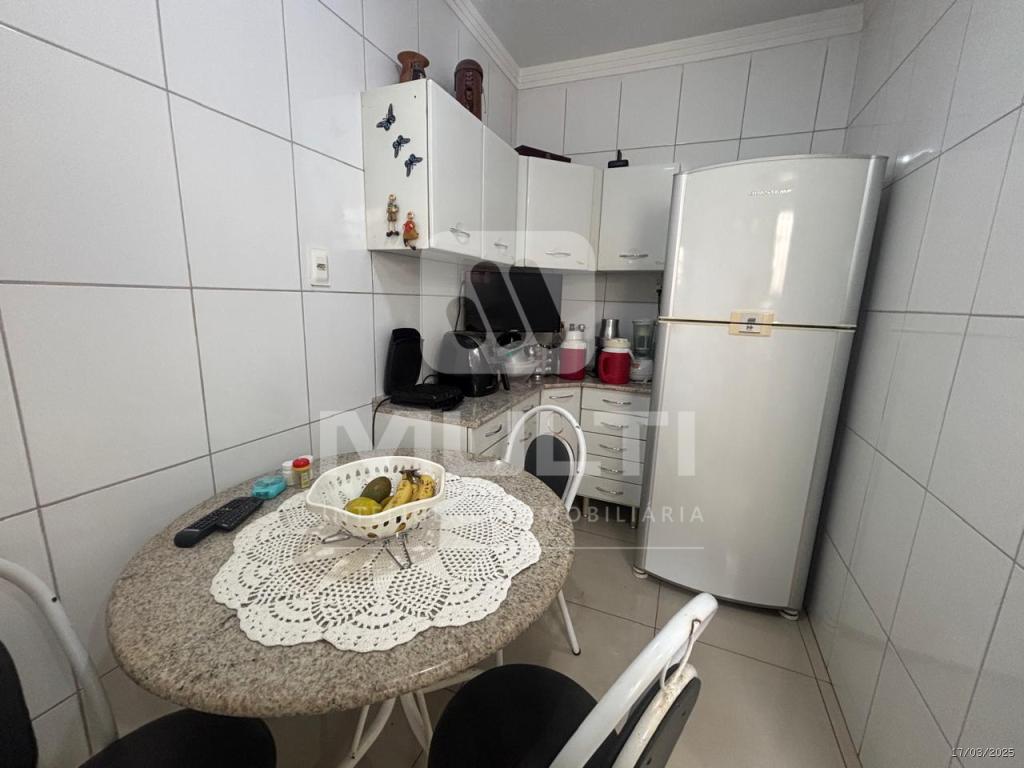 Casa à venda com 4 quartos, 268m² - Foto 4