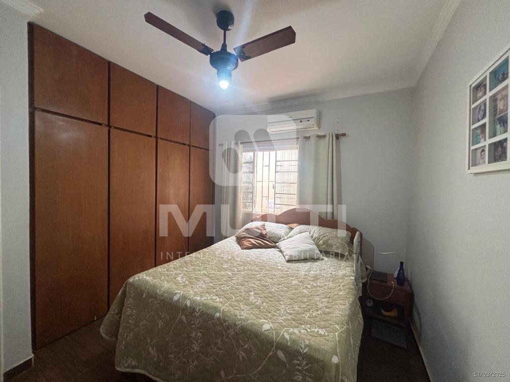 Casa à venda com 4 quartos, 268m² - Foto 7