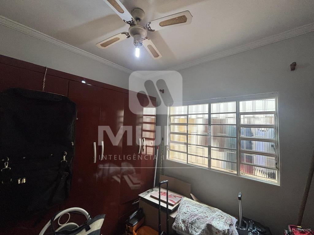 Casa à venda com 4 quartos, 268m² - Foto 8
