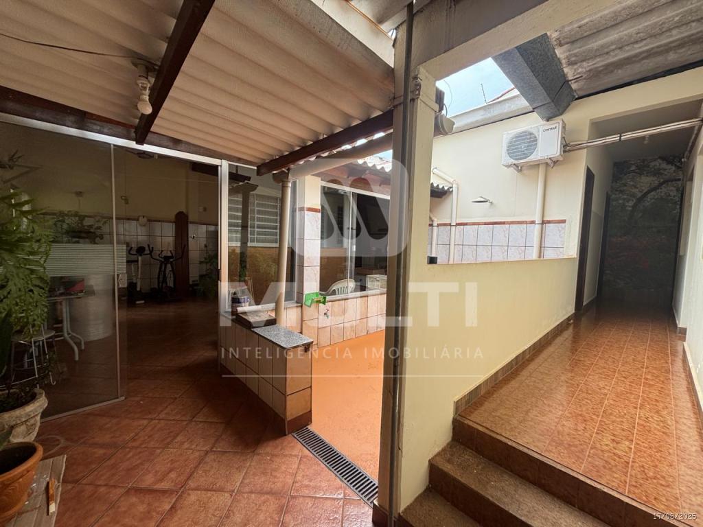 Casa à venda com 4 quartos, 268m² - Foto 12