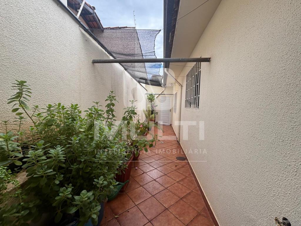 Casa à venda com 4 quartos, 268m² - Foto 16