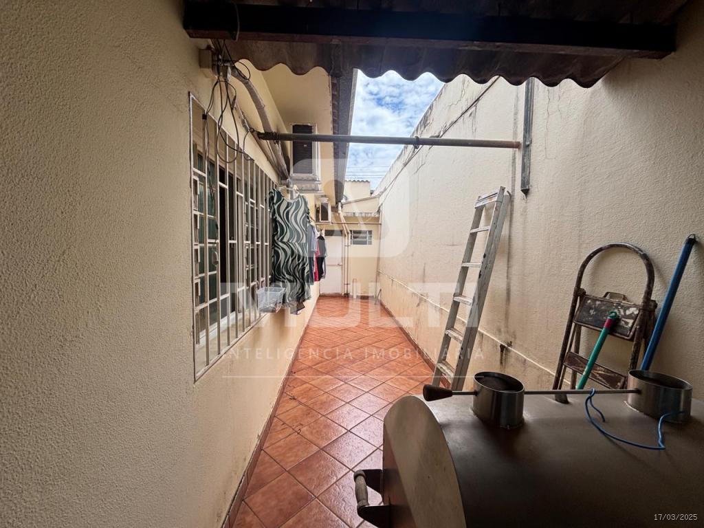 Casa à venda com 4 quartos, 268m² - Foto 17