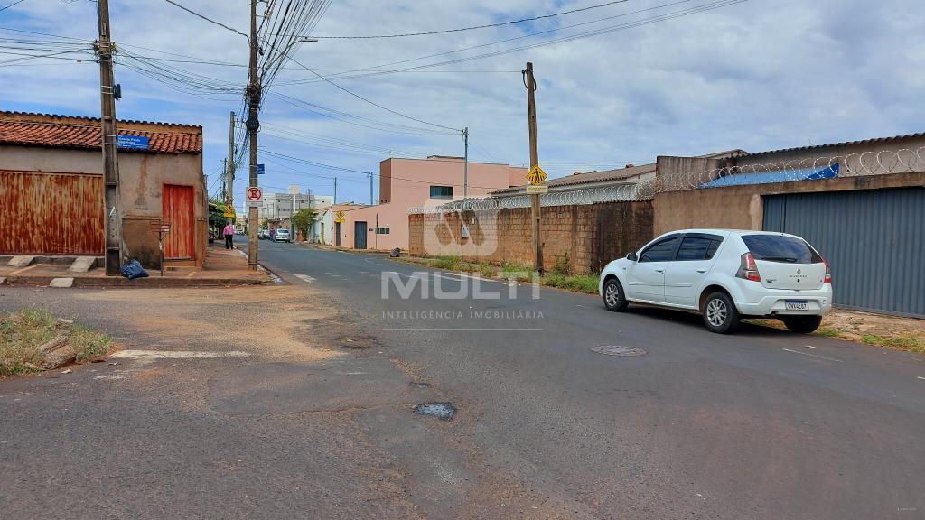 Terreno à venda com 1 quarto, 1m² - Foto 3
